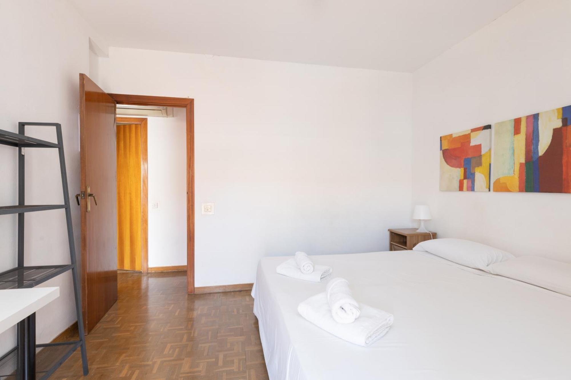 Aparteasy - Atic Sants บาร์เซโลนา ภายนอก รูปภาพ